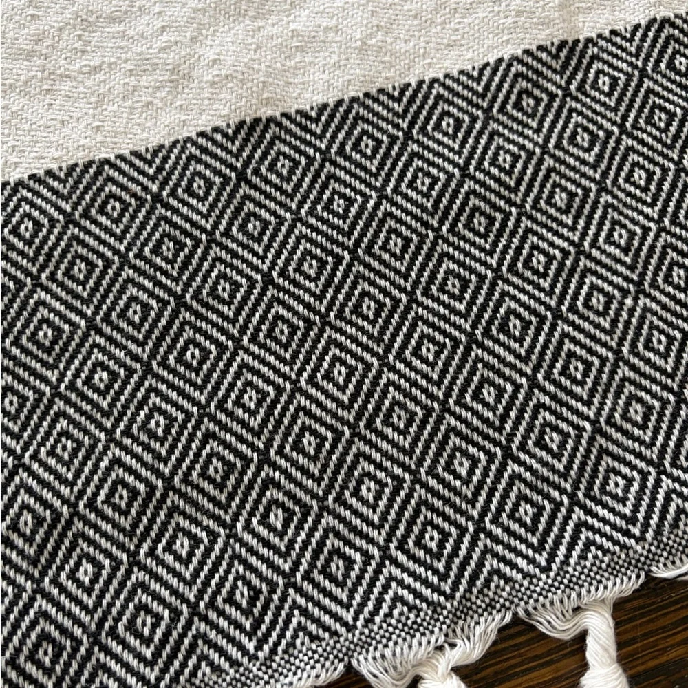 Soft Throw Blanket With Fringe, Black & Cream Diamond Design,‎ Size 35x62